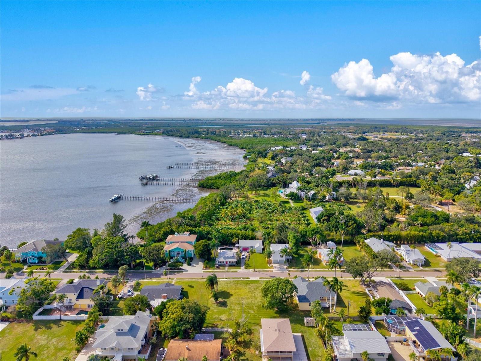 BAYVIEW GROVE - Land