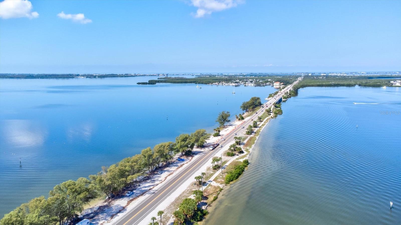 BAYVIEW GROVE - Land