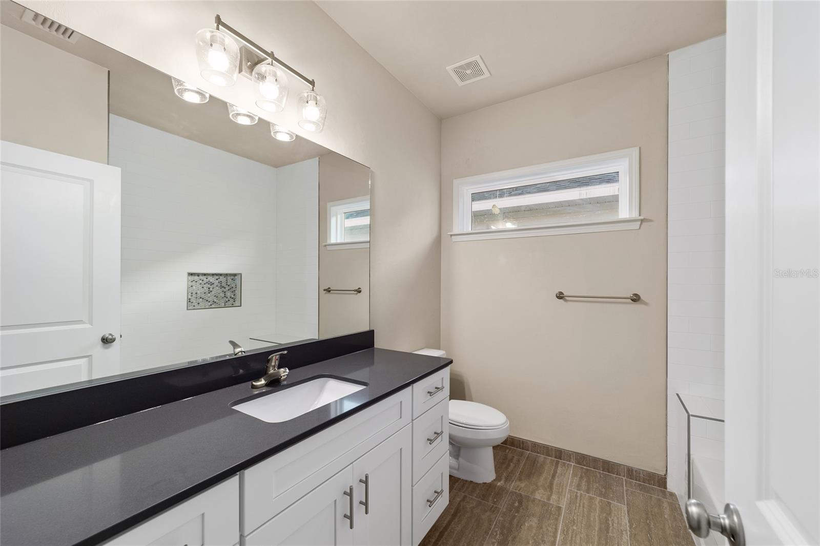 GRAND OAKS - Residential