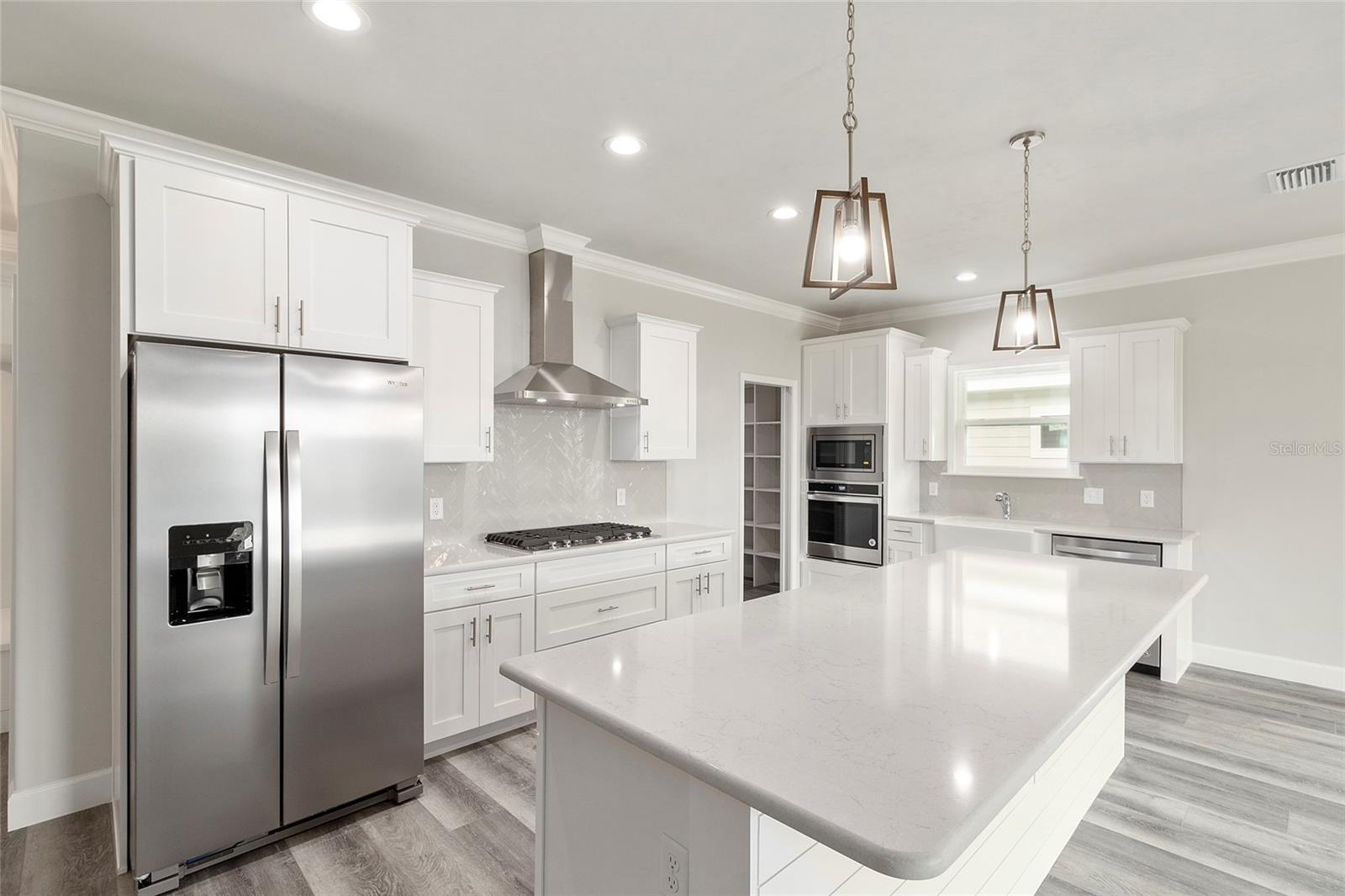 GRAND OAKS - Residential