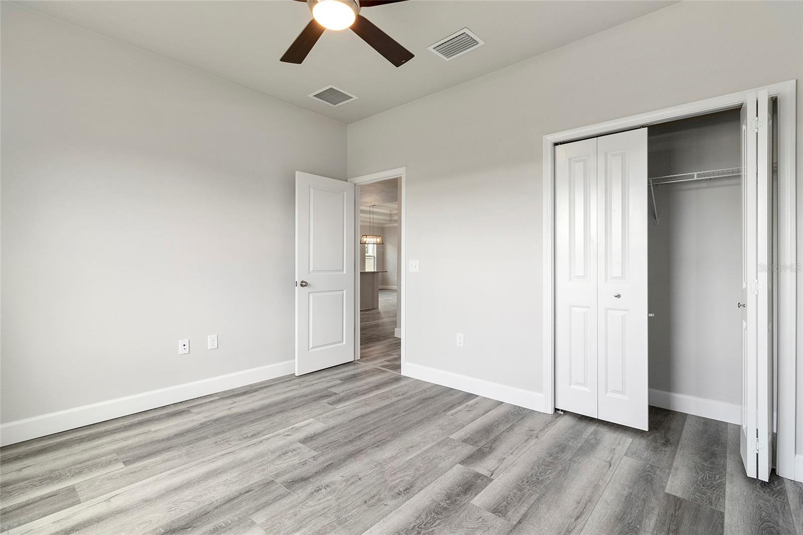 GRAND OAKS - Residential