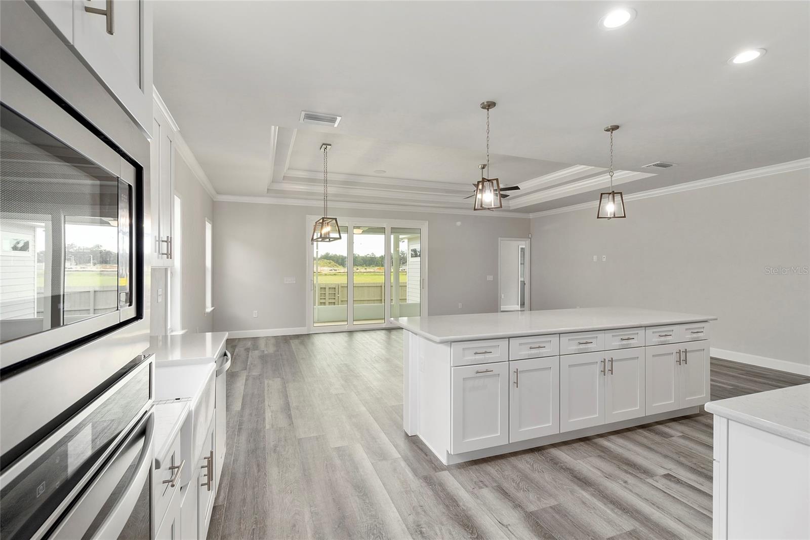 GRAND OAKS - Residential