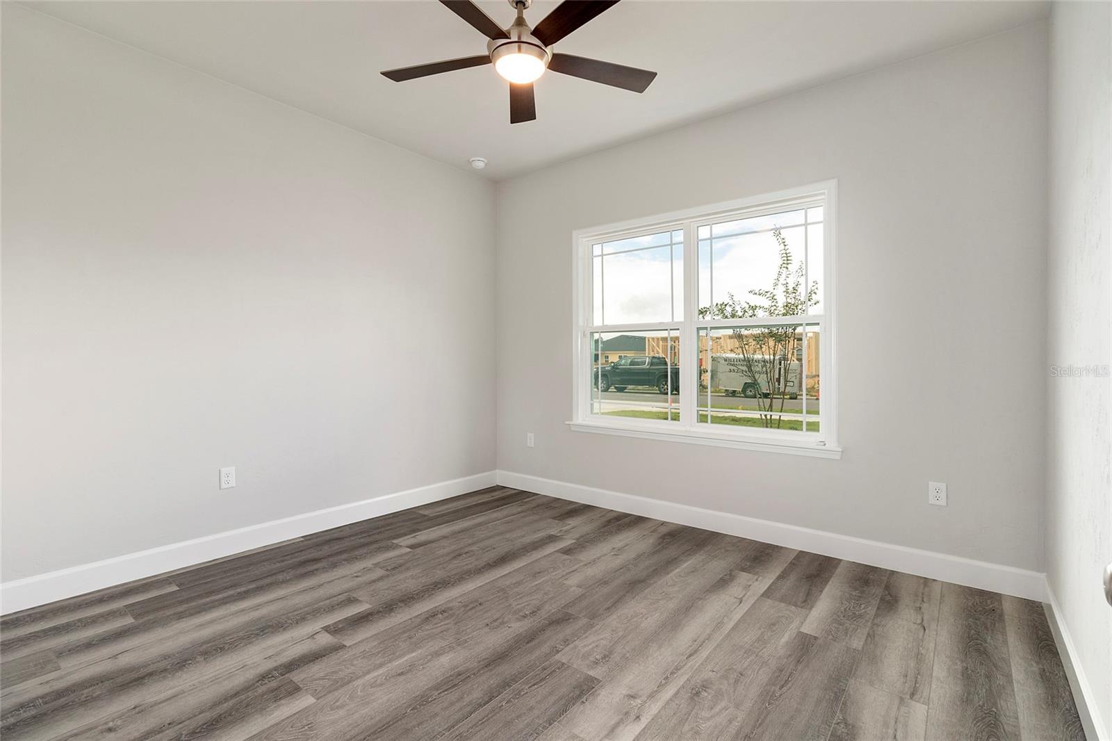 GRAND OAKS - Residential