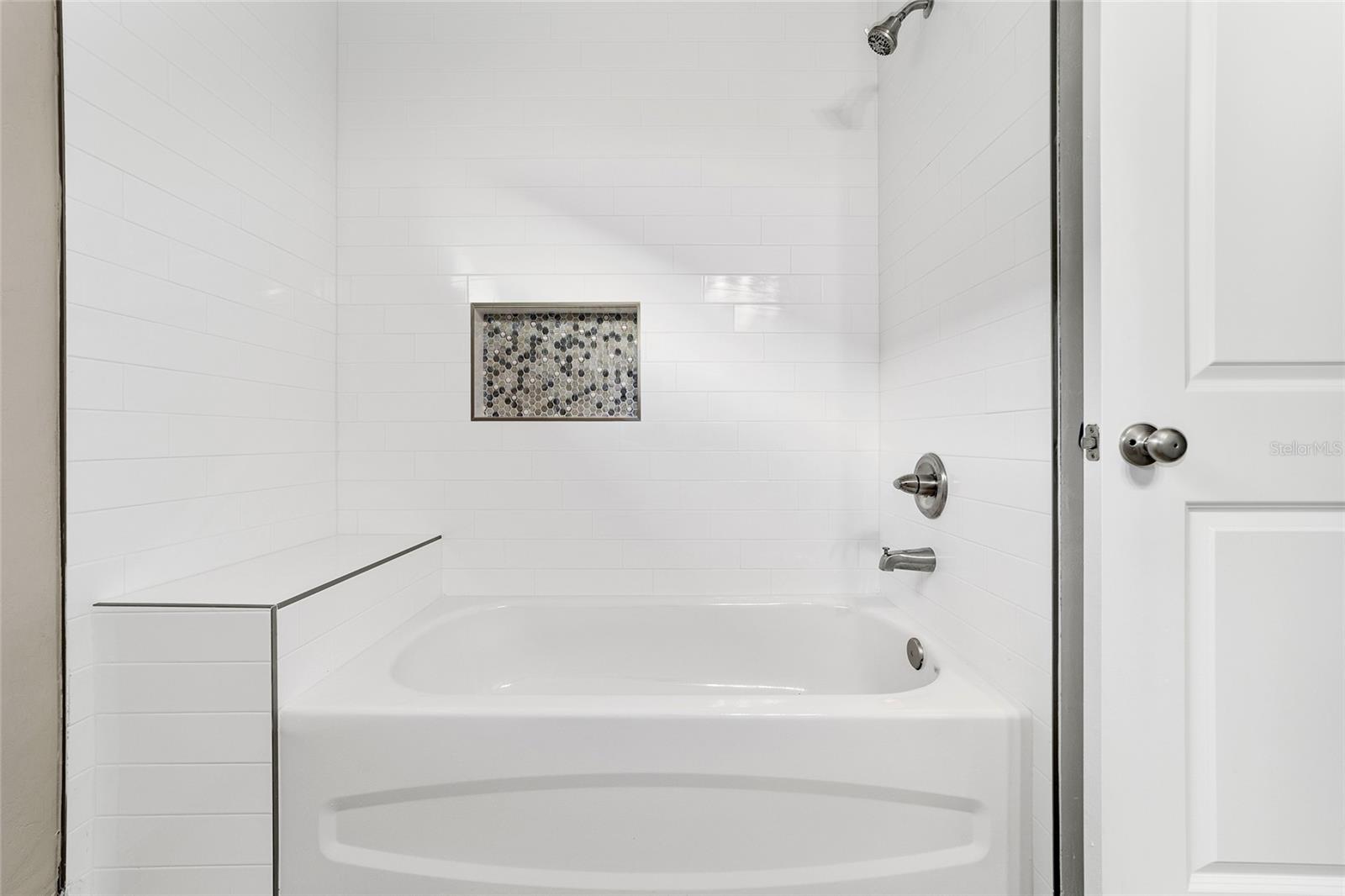 GRAND OAKS - Residential