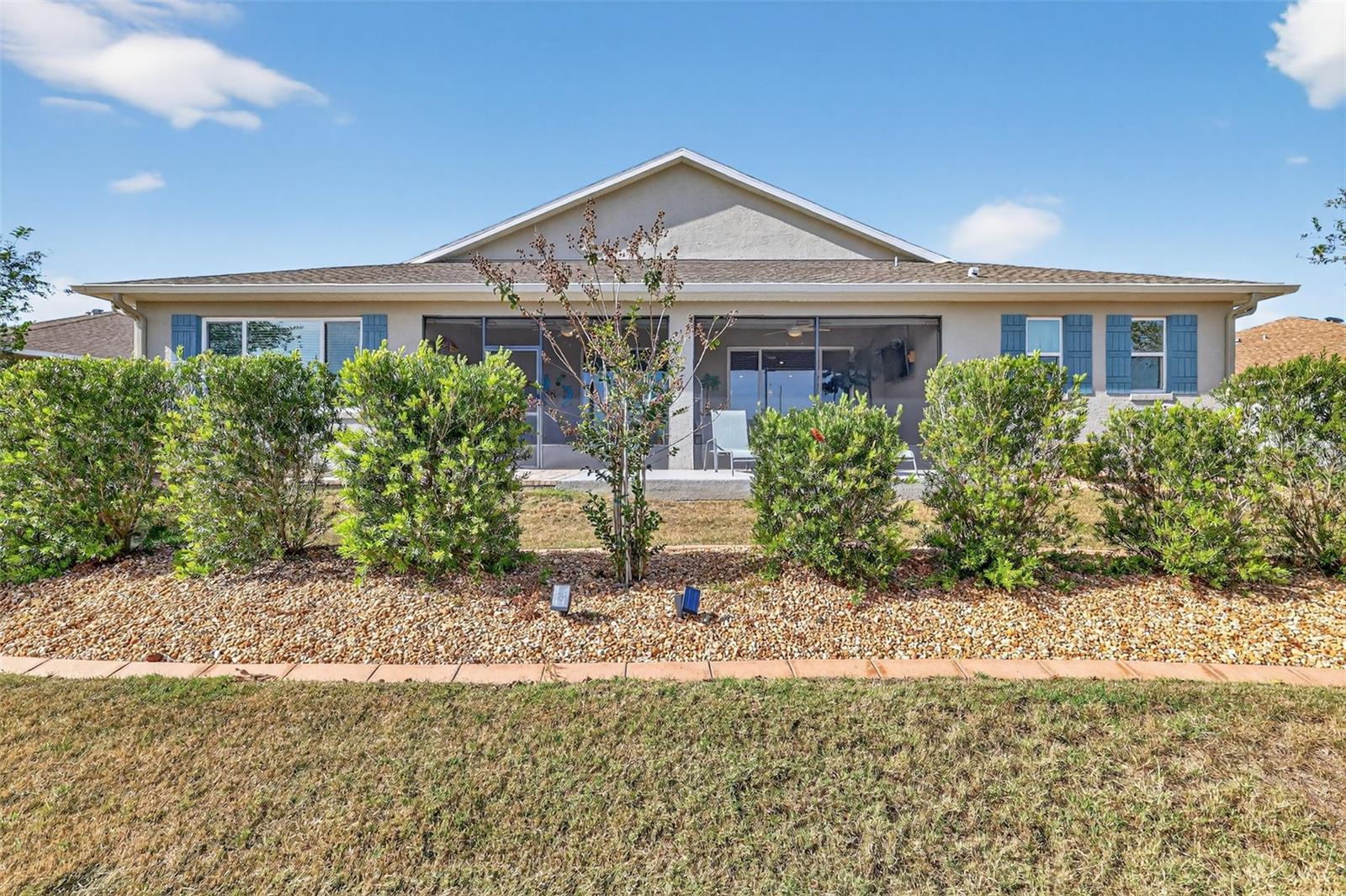 ON TOP/THE WORLD AVALON PH 6 - Residential