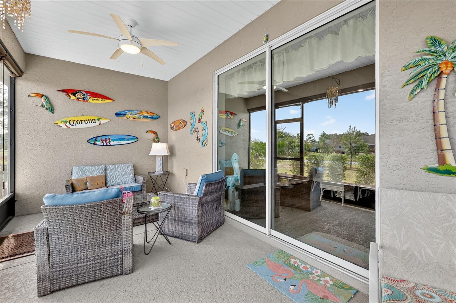 ON TOP/THE WORLD AVALON PH 6 - Residential