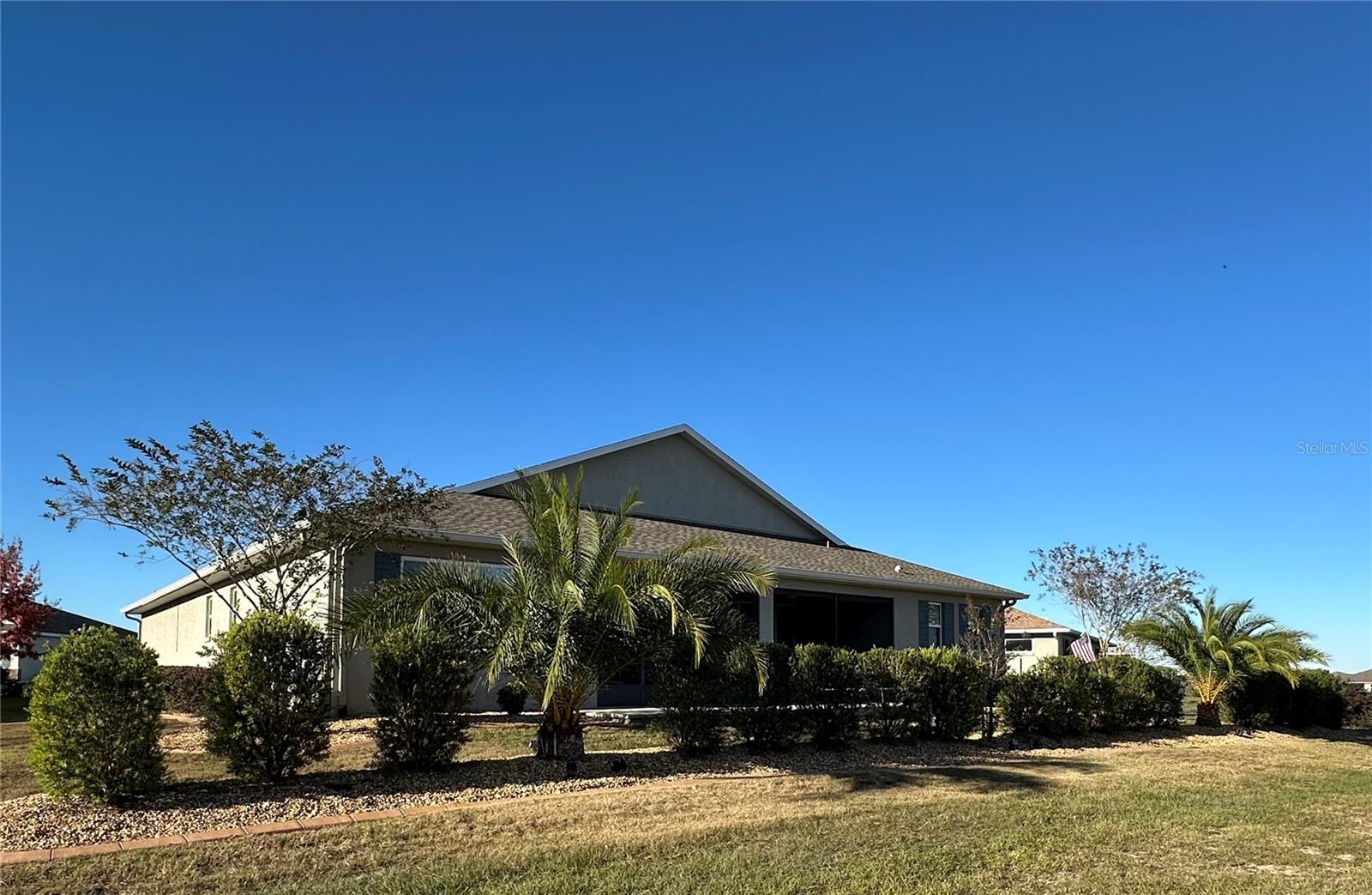 ON TOP/THE WORLD AVALON PH 6 - Residential