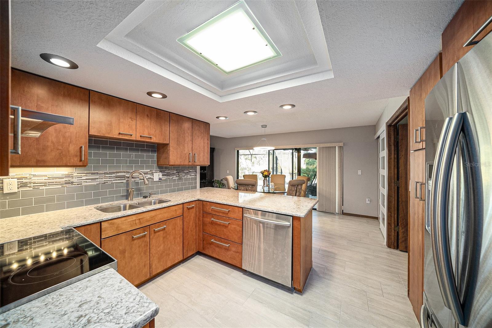 SHADOW LAKES ESTATES - Residential