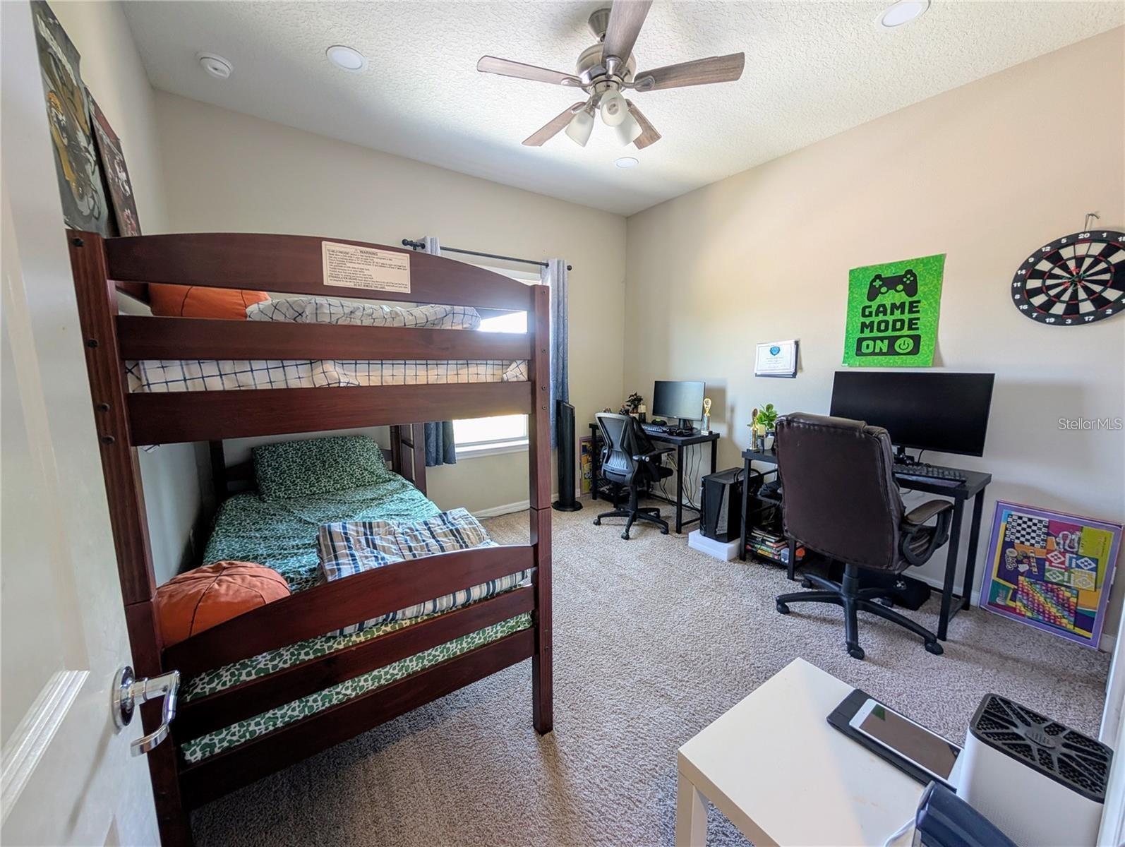 FIISHHAWK RANCH WEST PH 2A/ - Residential Lease