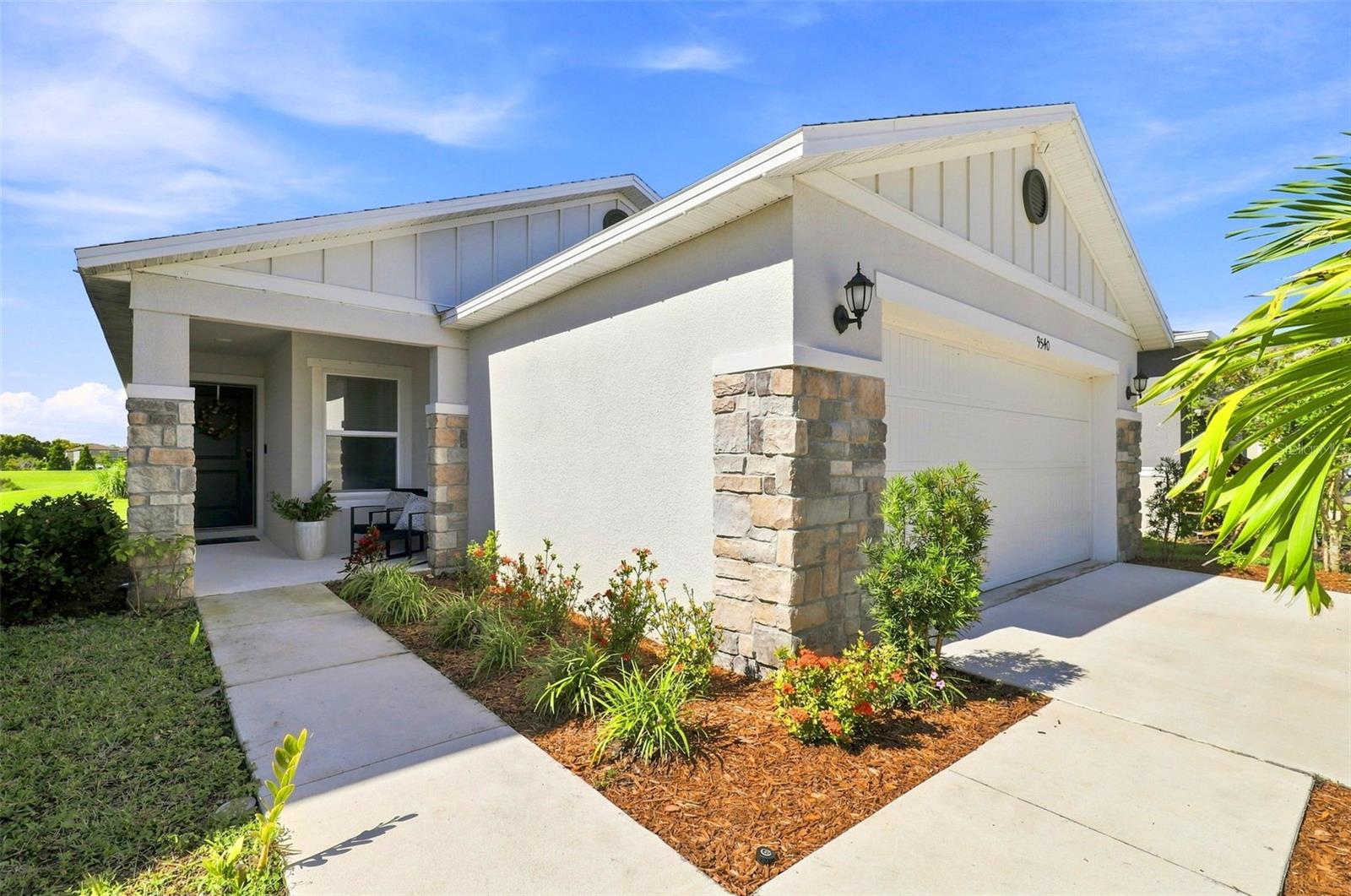 9540 SANDY BLUFFS CIRCLE