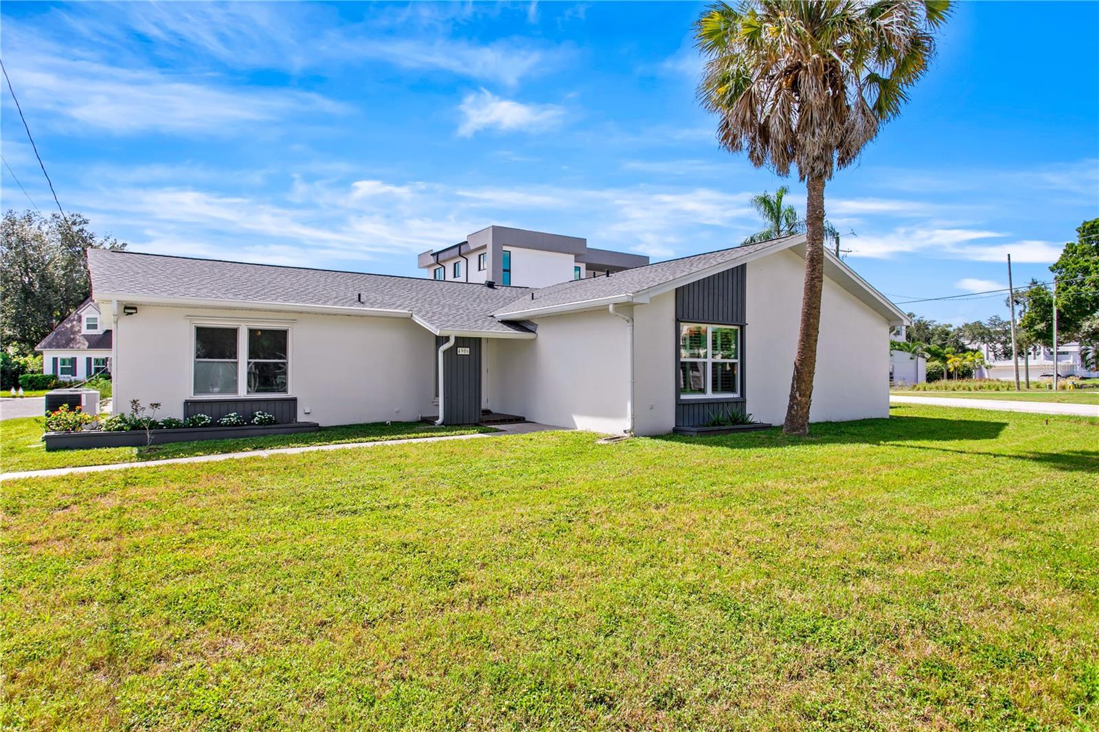 4906 W San Rafael Street, Tampa