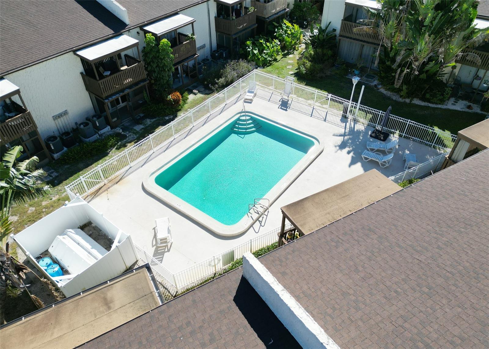 PEPPERTREE LAKE CONDO - Residential