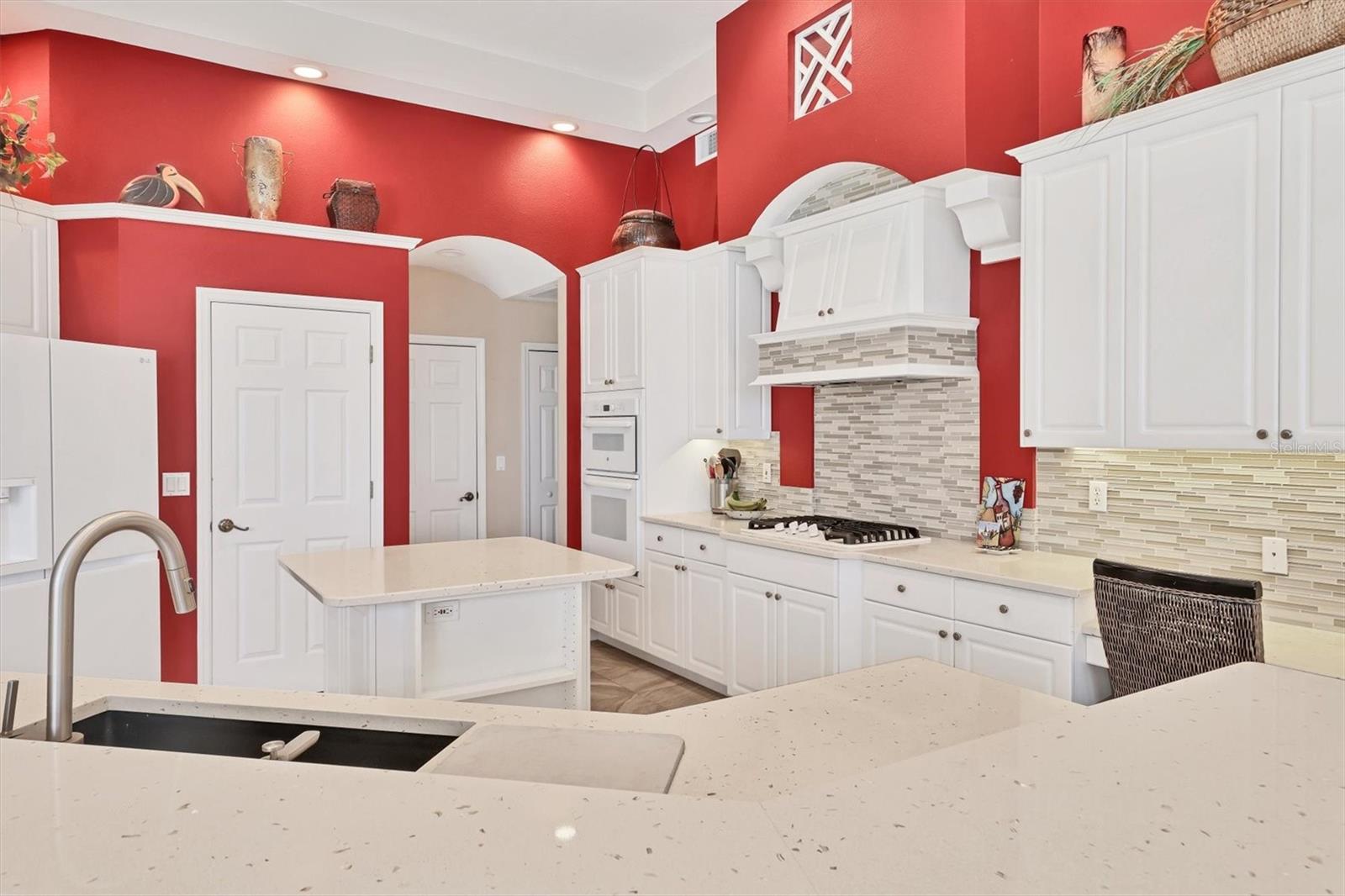 UNIVERSITY PARK COUNTRY CLUB - Residential