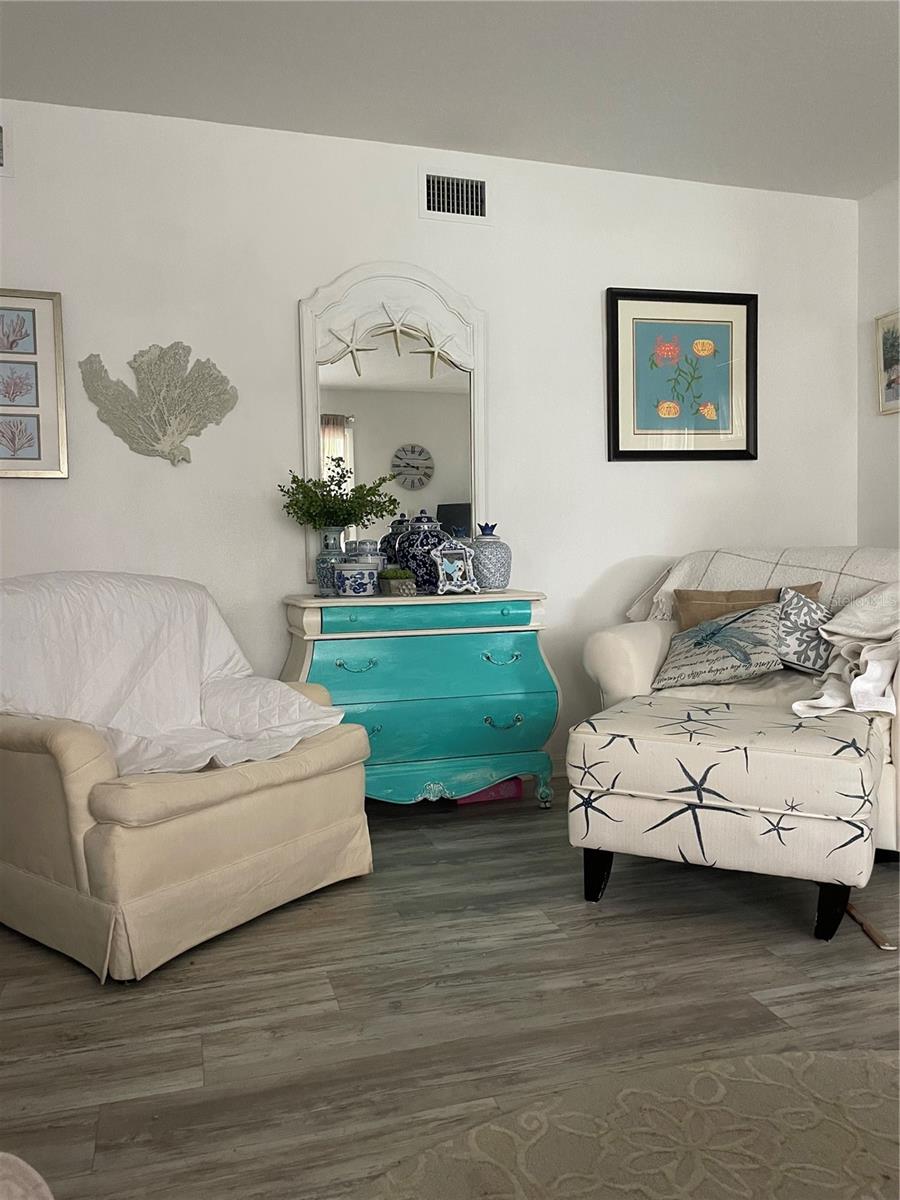 PATRIOT SQUARE APTS - Residential