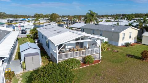 A home in LAKE WALES