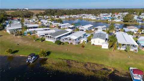 A home in LAKE WALES