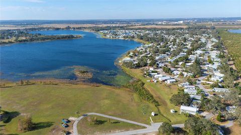 A home in LAKE WALES