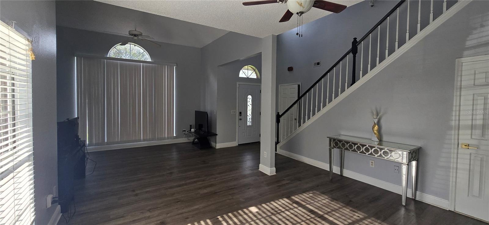 8612 VALLEY RIDGE COURT