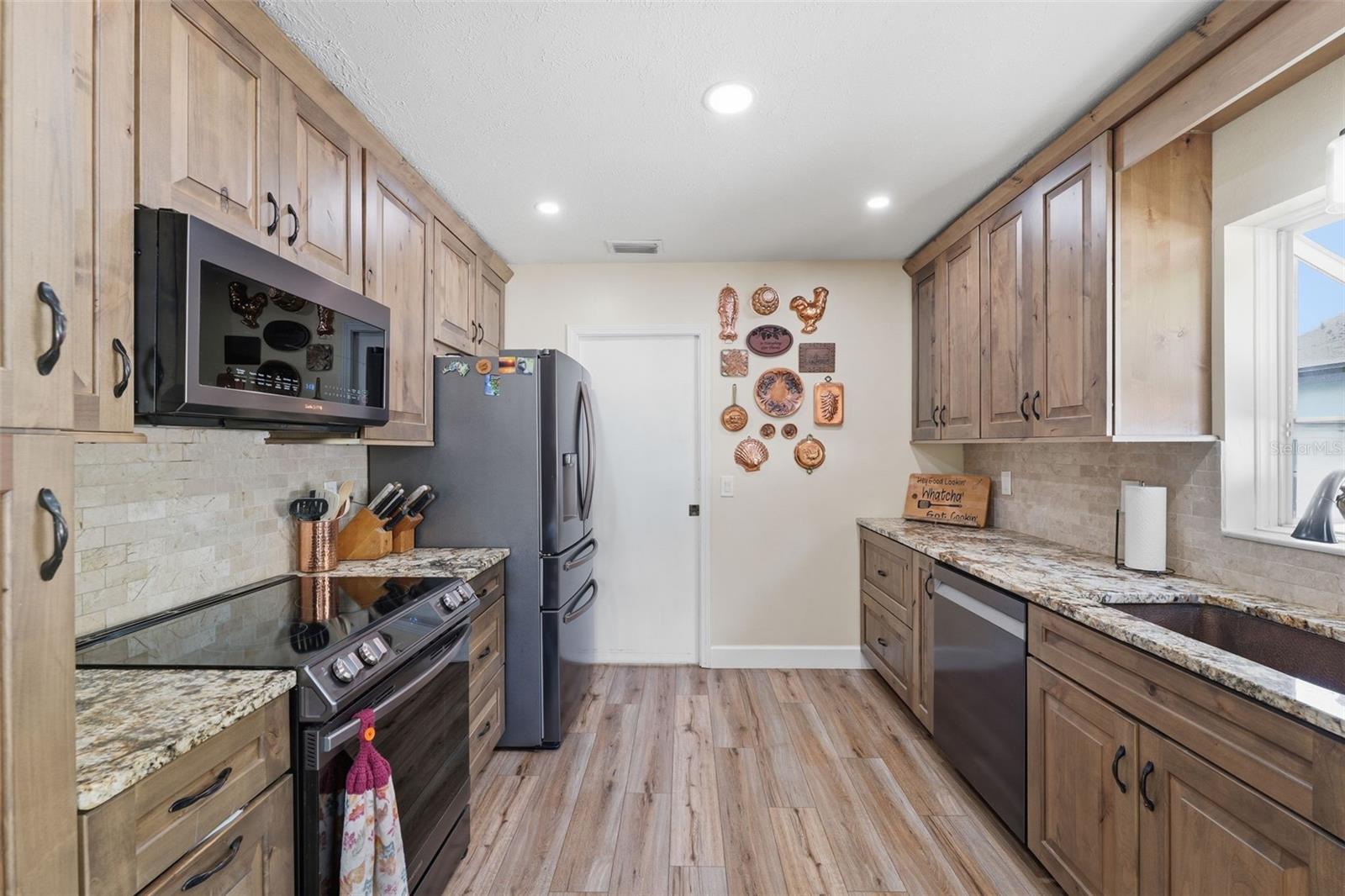 LAKE ELLEN GROVE SUB - Residential