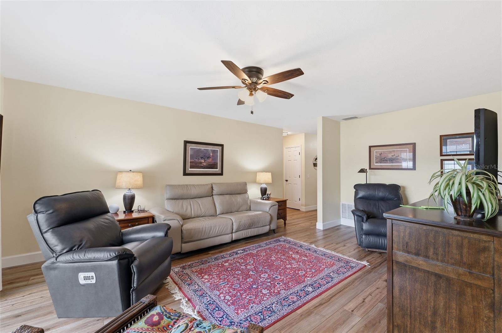 LAKE ELLEN GROVE SUB - Residential