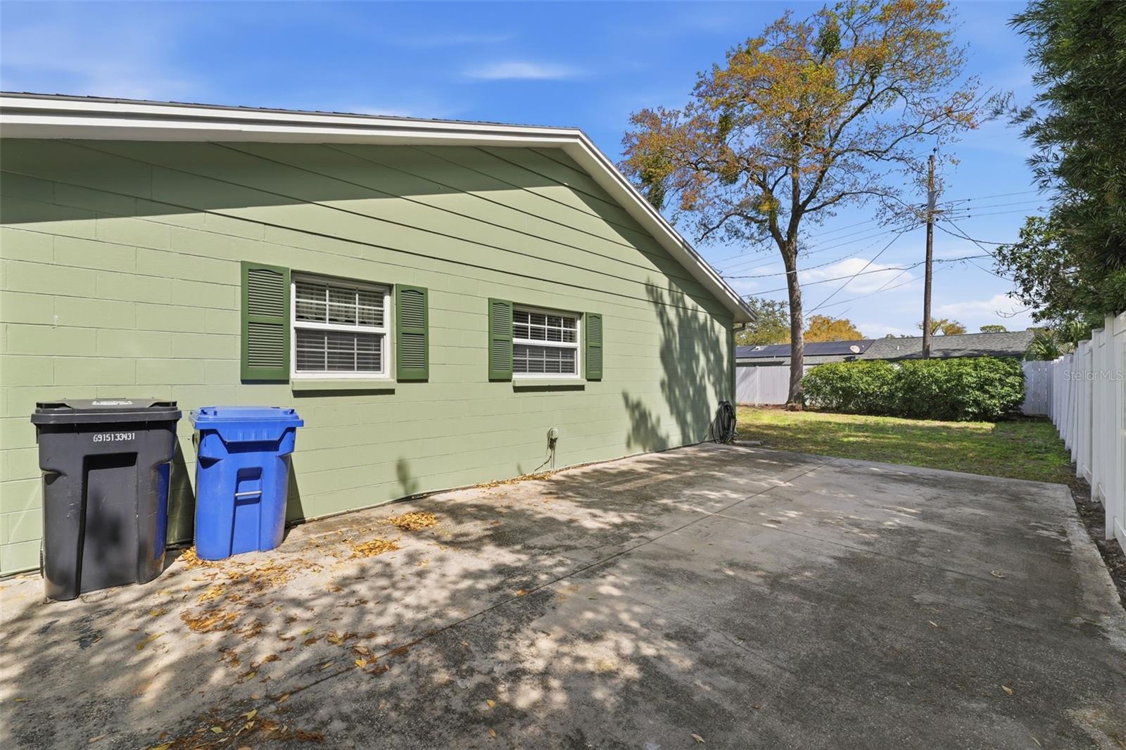 LAKE ELLEN GROVE SUB - Residential