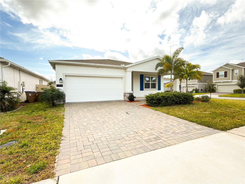 Photo of 6300 Chirpine Lane, Saint Cloud, FL 34771 (MLS # S5142300)