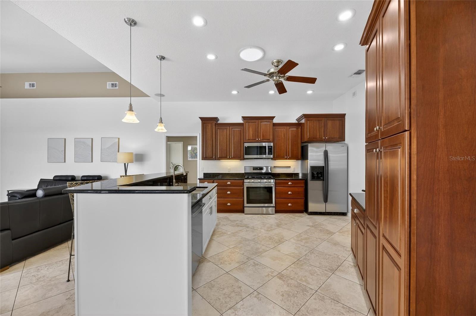 ANDALUCIA SUB - Residential