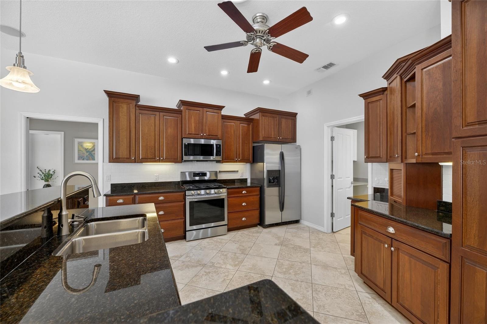 ANDALUCIA SUB - Residential