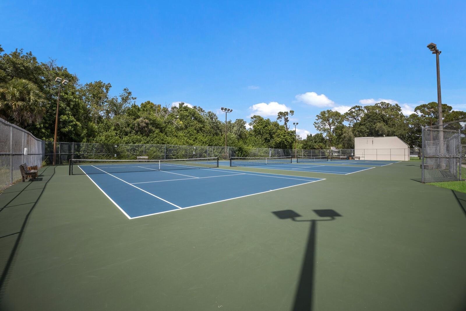 SOUTH GATE - Residential