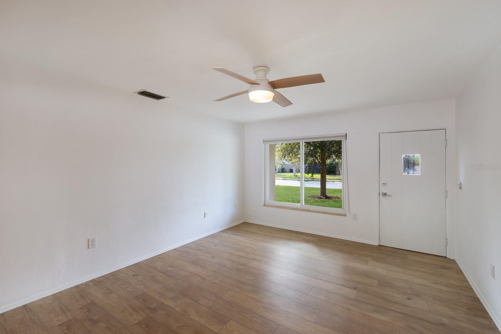 SOUTH GATE - Residential