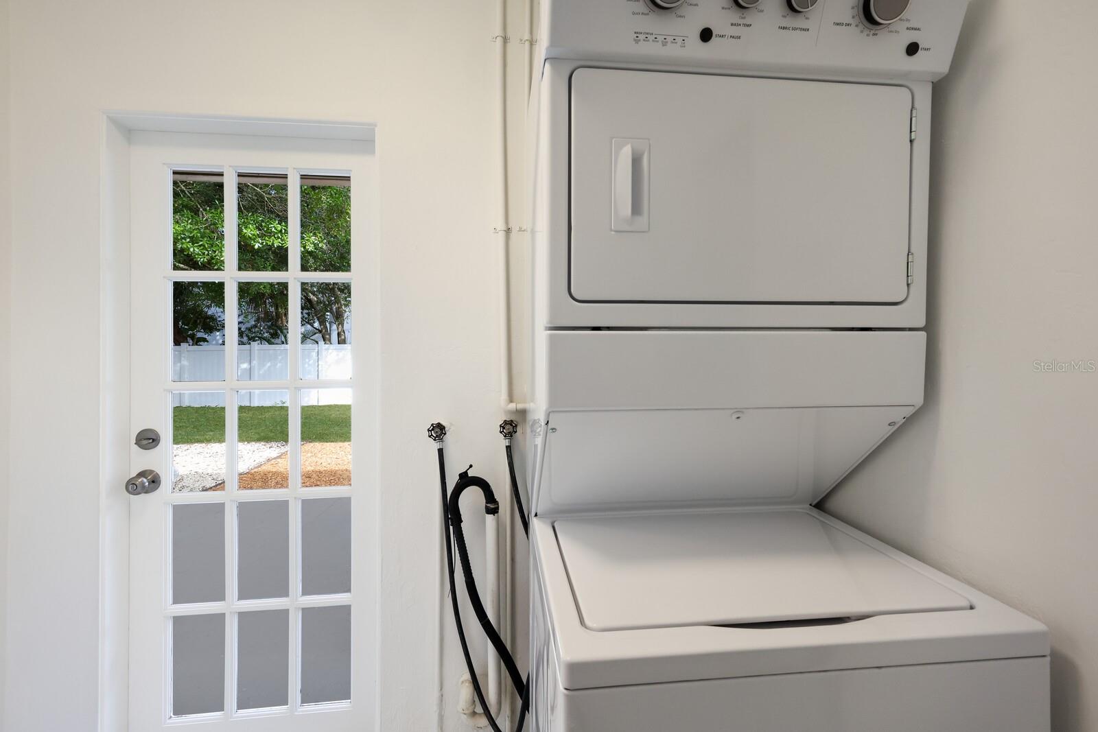 SOUTH GATE - Residential