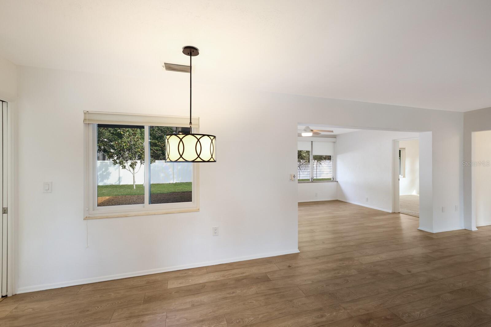 SOUTH GATE - Residential