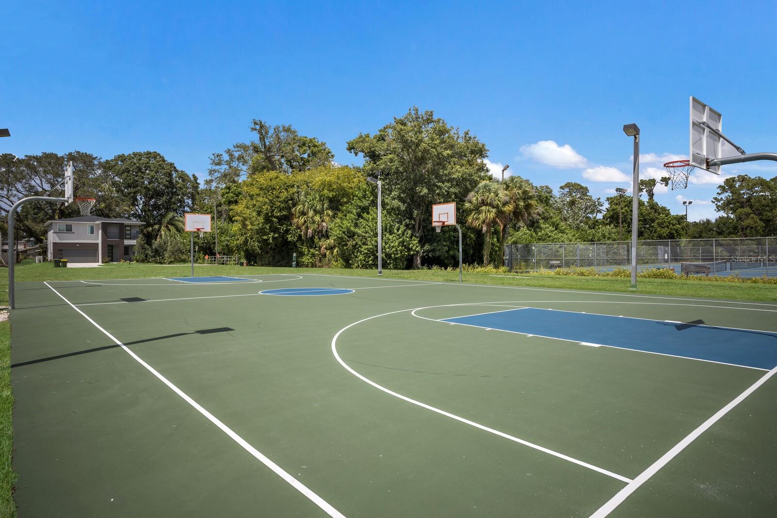 SOUTH GATE - Residential