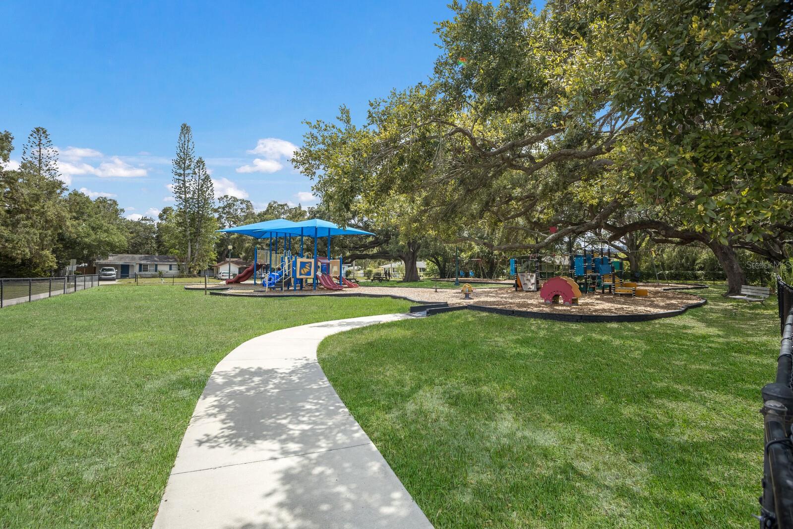 SOUTH GATE - Residential