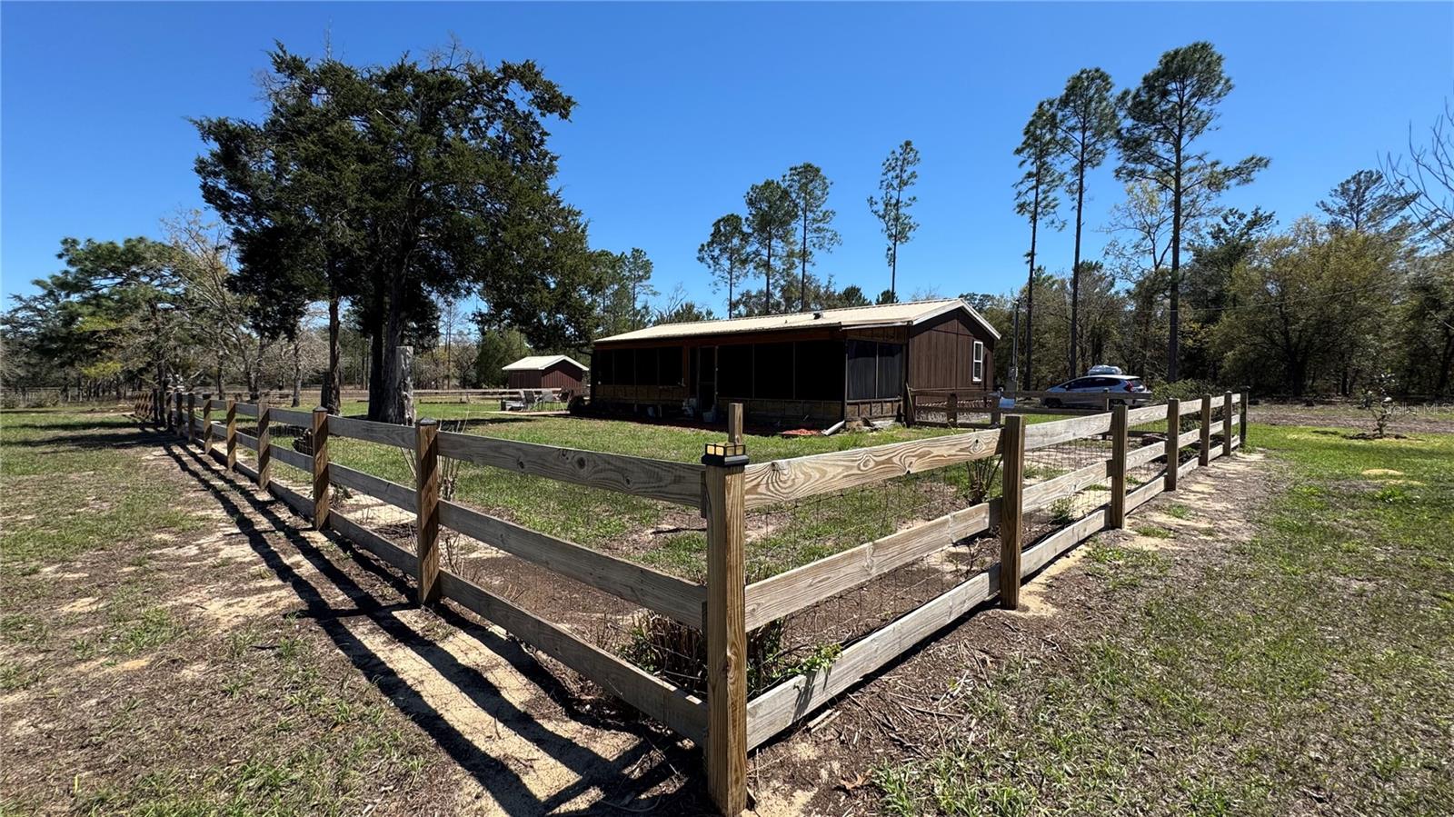 ROVAN FARMS - Residential