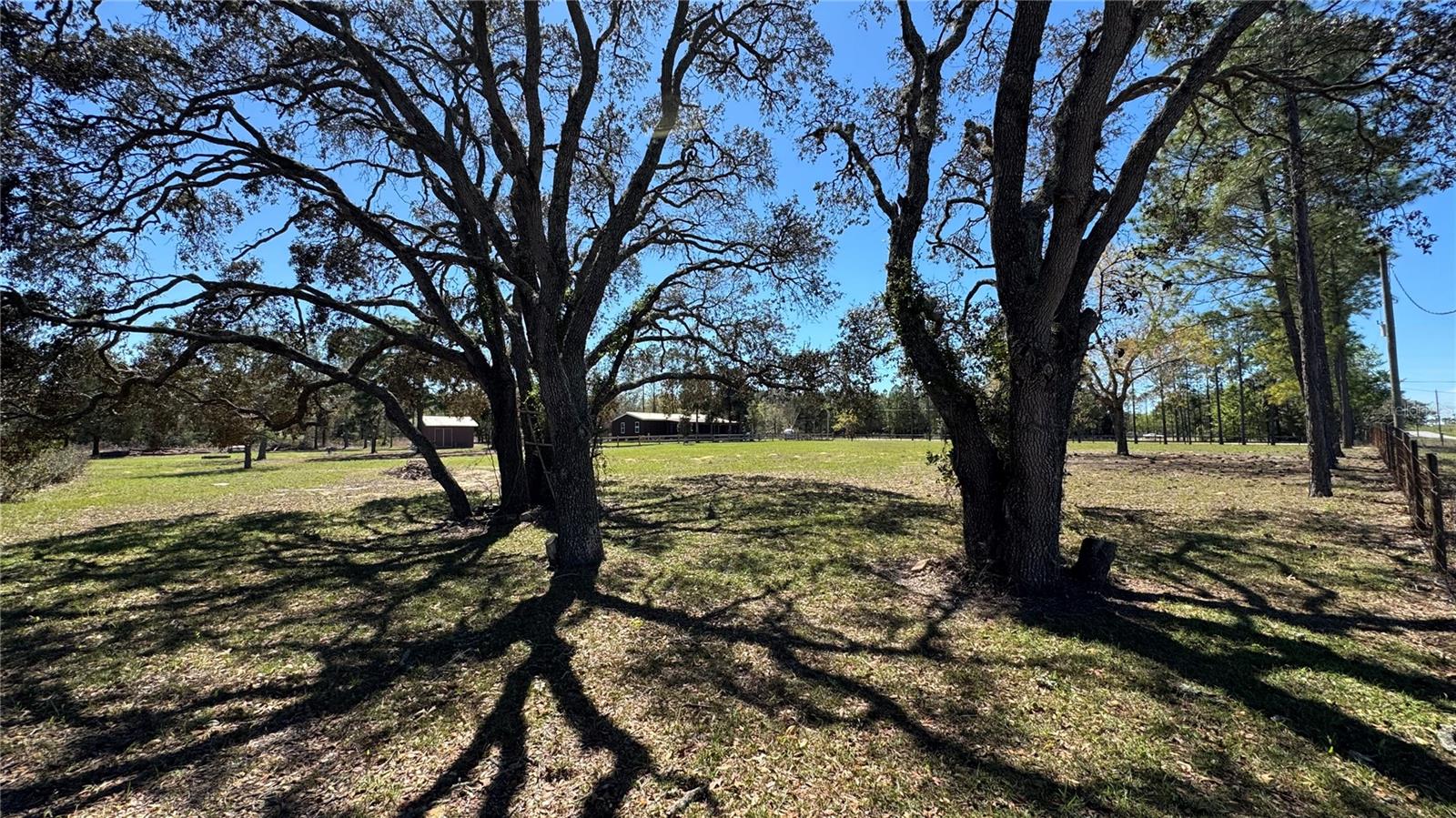 ROVAN FARMS - Residential