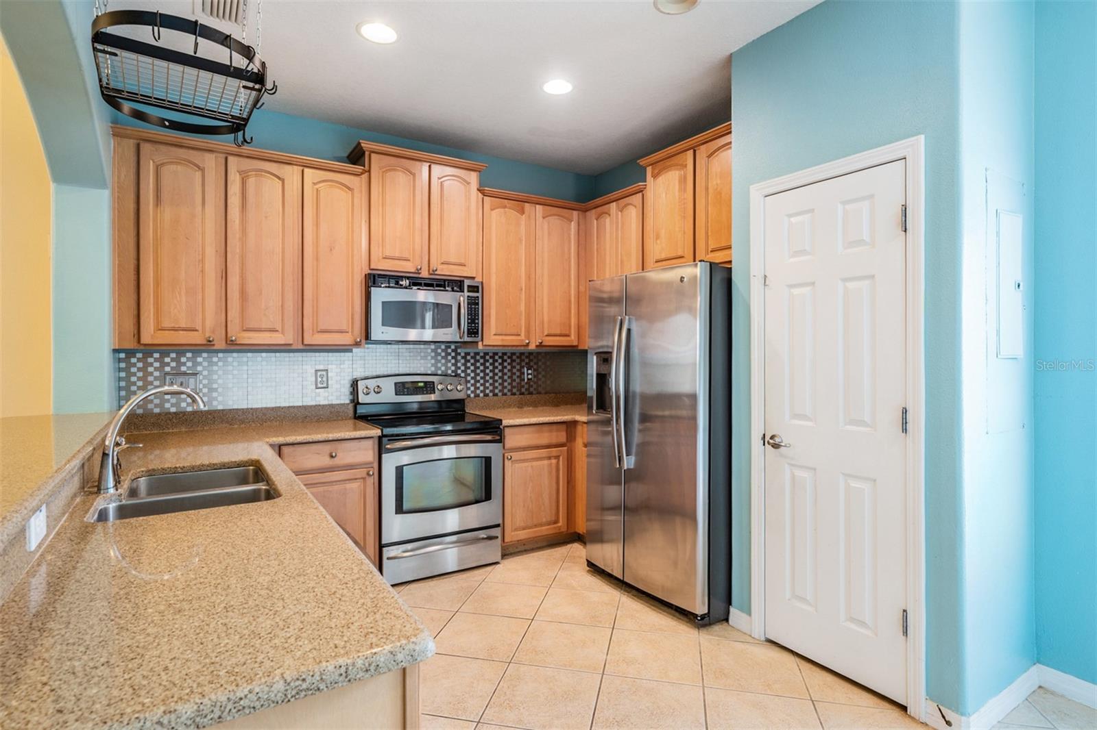 HAMPTON LAKES AT MAIN STREET - Residential