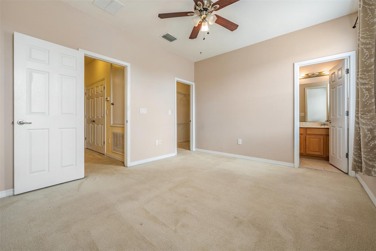 HAMPTON LAKES AT MAIN STREET - Residential