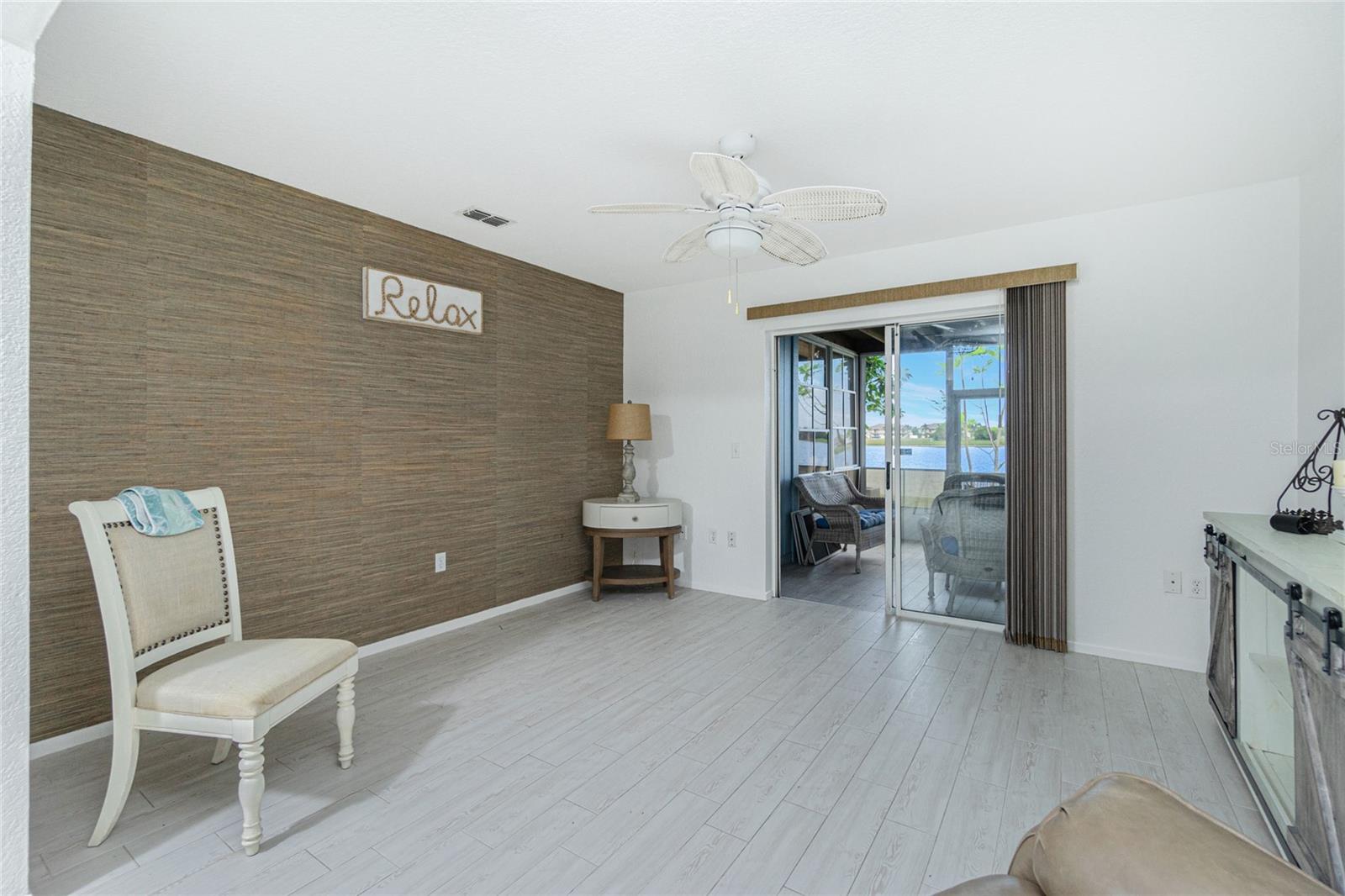 LAKE RIO TWNHMS - Residential