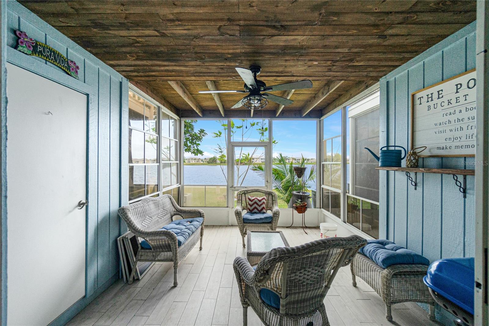 LAKE RIO TWNHMS - Residential