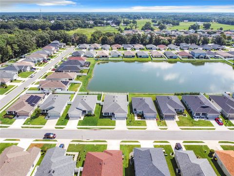 A home in LAKELAND