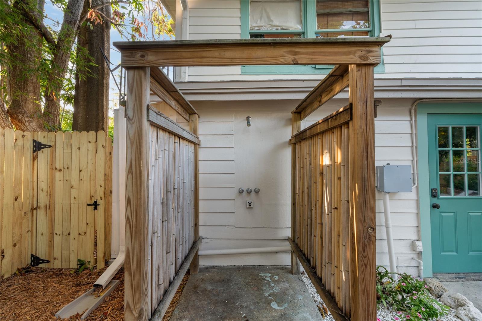 ST PETERSBURG INVESTMENT CO SUB - Residential Income