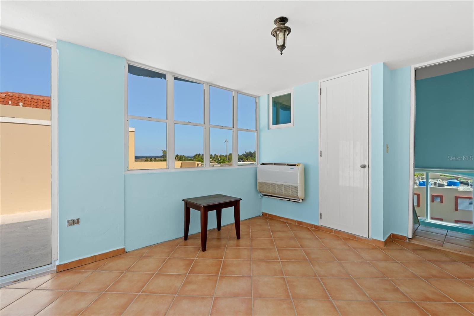 COND. ISLA BELA BEACH RESORT - Residential