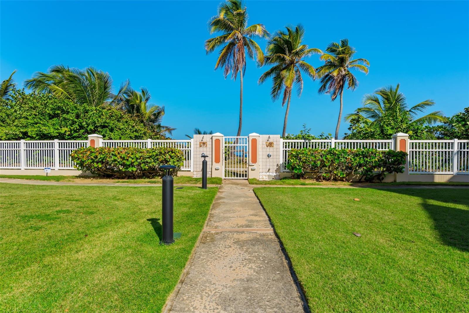 COND. ISLA BELA BEACH RESORT - Residential