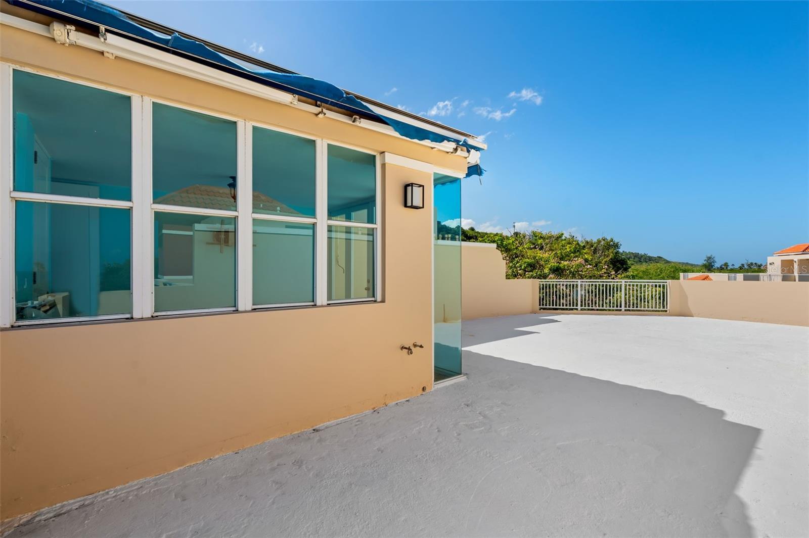 COND. ISLA BELA BEACH RESORT - Residential