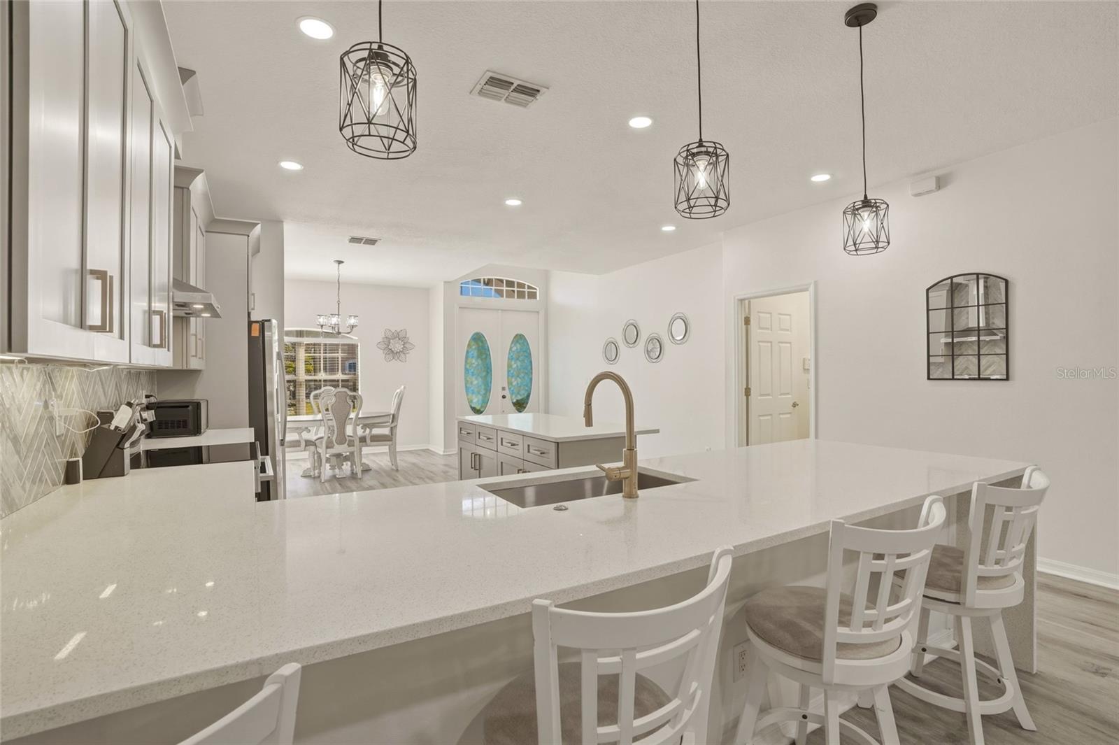 BARCLAY TRAILS - Residential