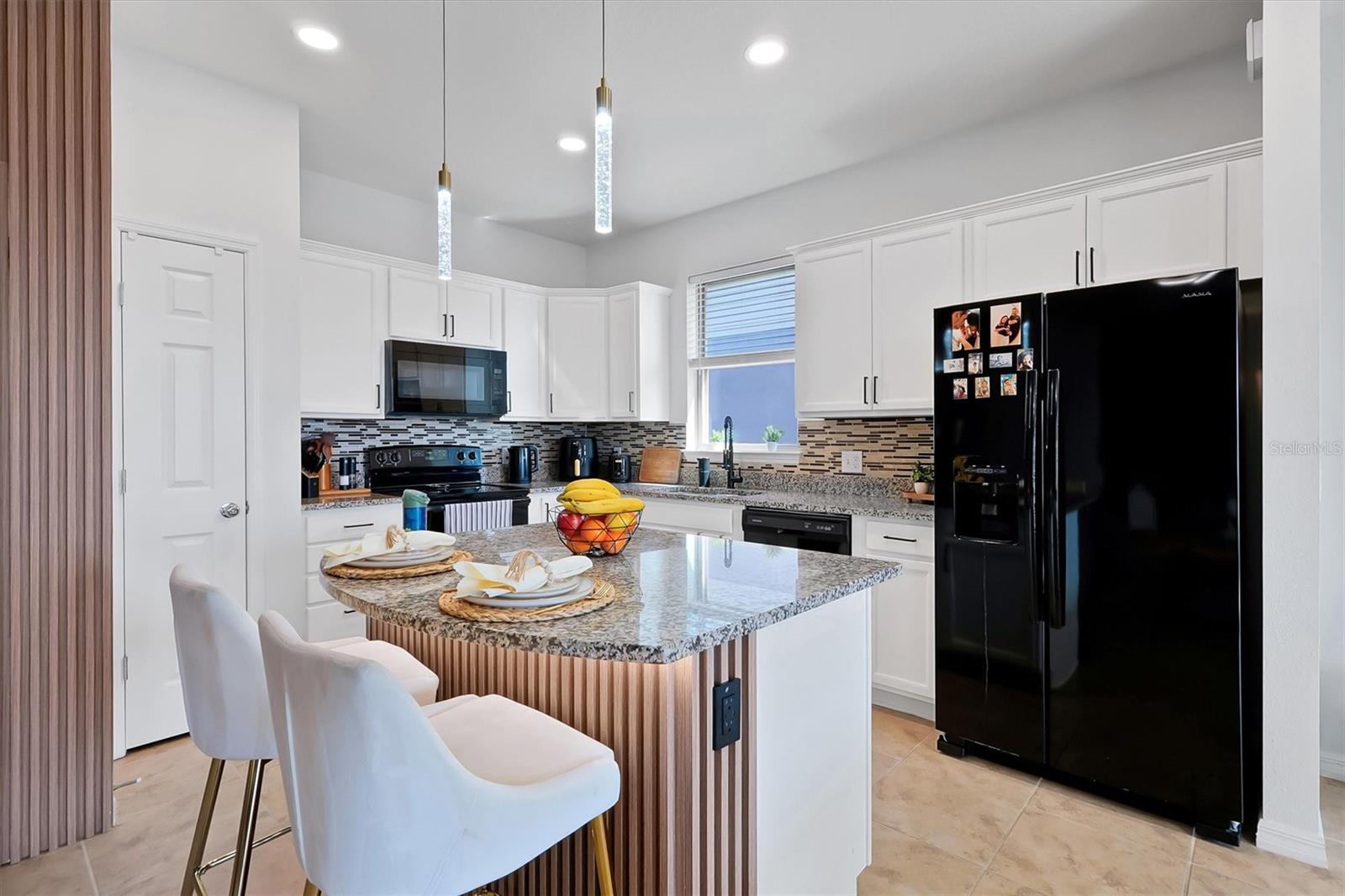 EAGLE MEADOW - Residential