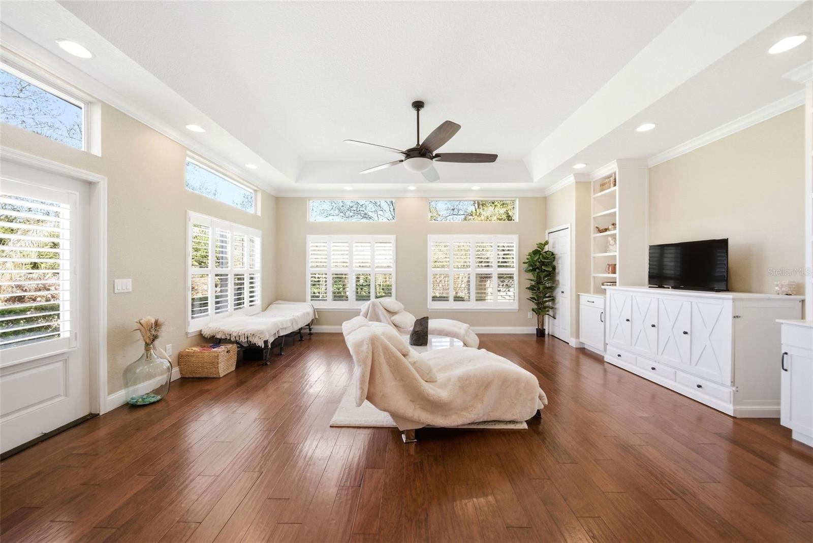 ACREAGE & UNREC - Residential