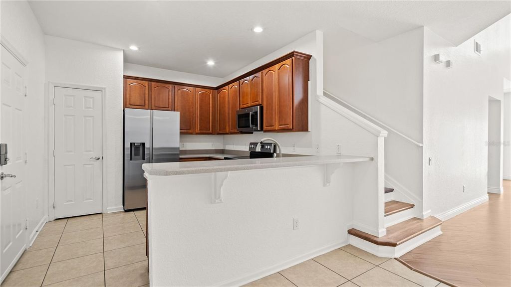 Photo of 1629 Shallcross Avenue, Orlando, FL 32828 (MLS # O6389783)