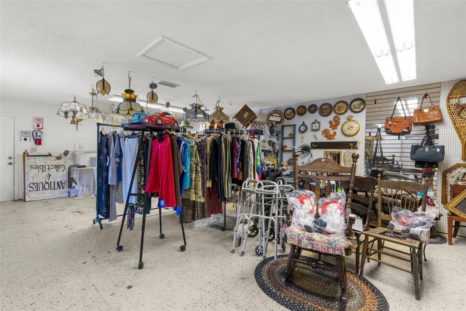 NORTH BROOK - Commercial Sale